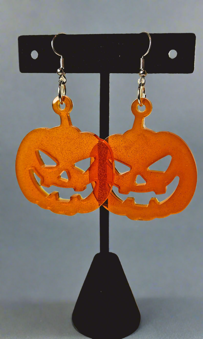 Pendientes espeluznantes con forma de Jack O'Lantern de Halloween